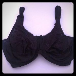 Black 34DD Lilyette bra